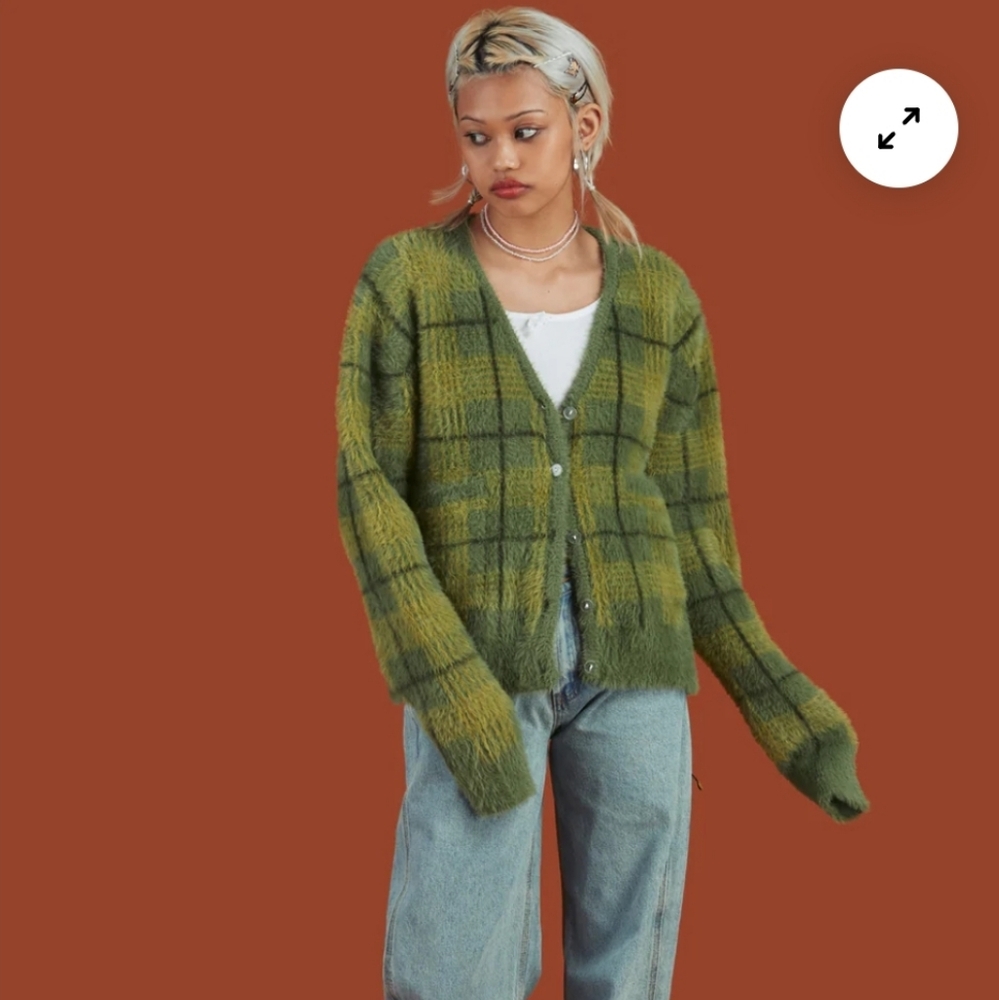UNIF TY Green Plaid Thick Heavy Button Front Fuzzy Cardigan Sweater Top - Picture 3 of 12